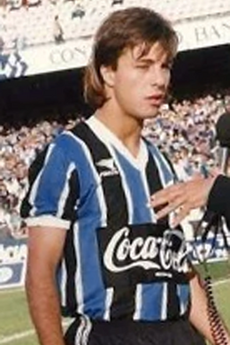 Sinuê Bueno Zardo.png